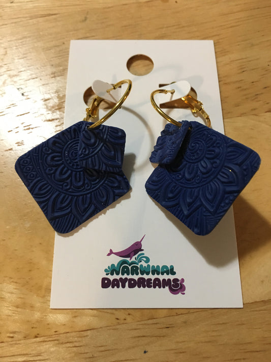 Textured navy squares on gold hoop earrings
